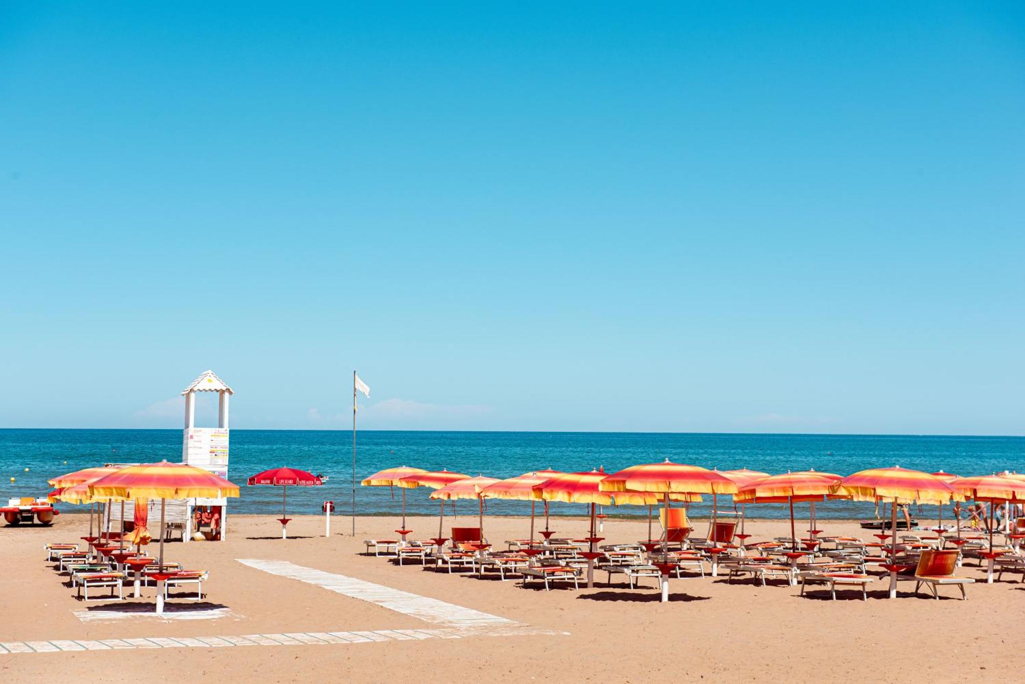 Villaggio Camping Punta Lunga Vieste Bagian luar foto