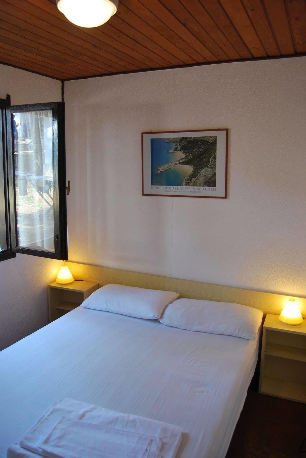 Villaggio Camping Punta Lunga Vieste Bagian luar foto